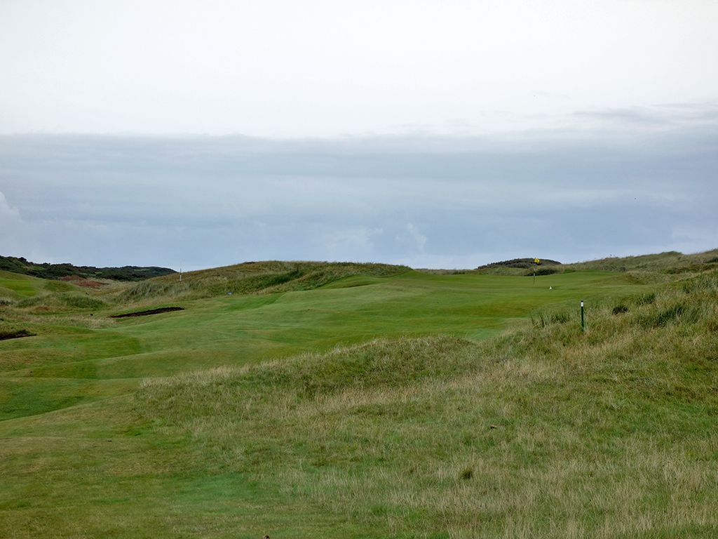 9th (End) Hole at Royal Aberdeen Golf Club (465 Yard Par 4)